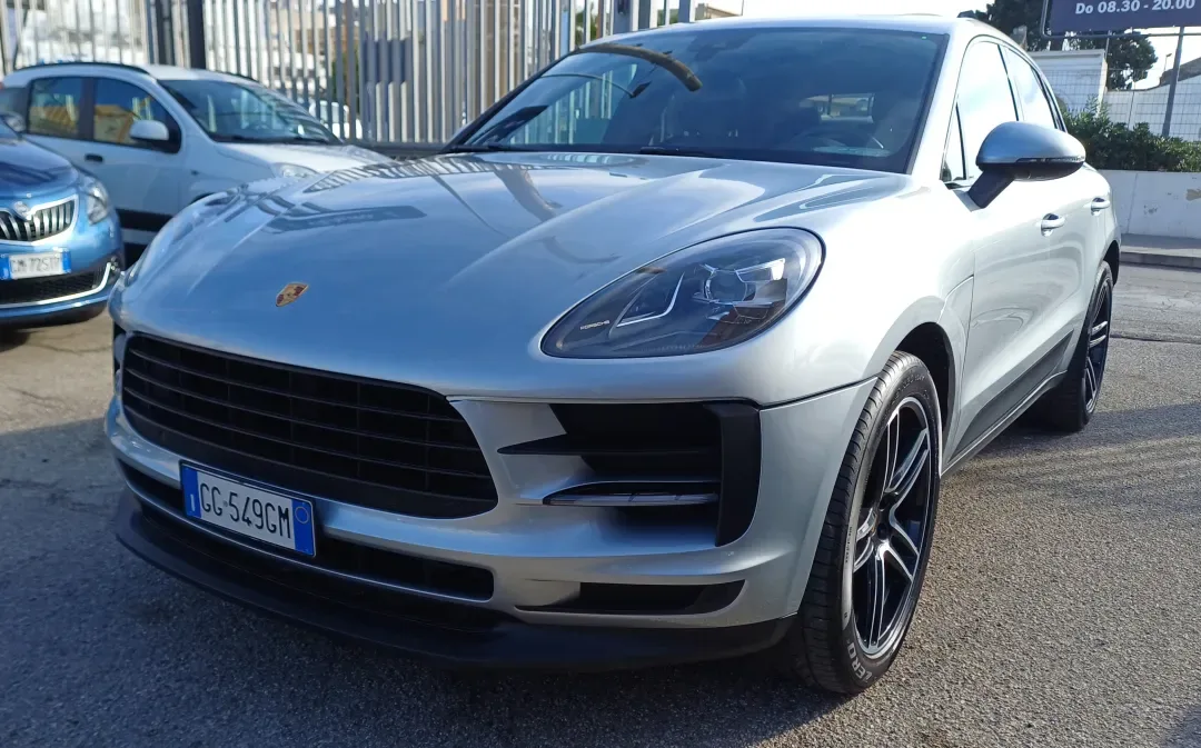 Porsche Macan (2021)