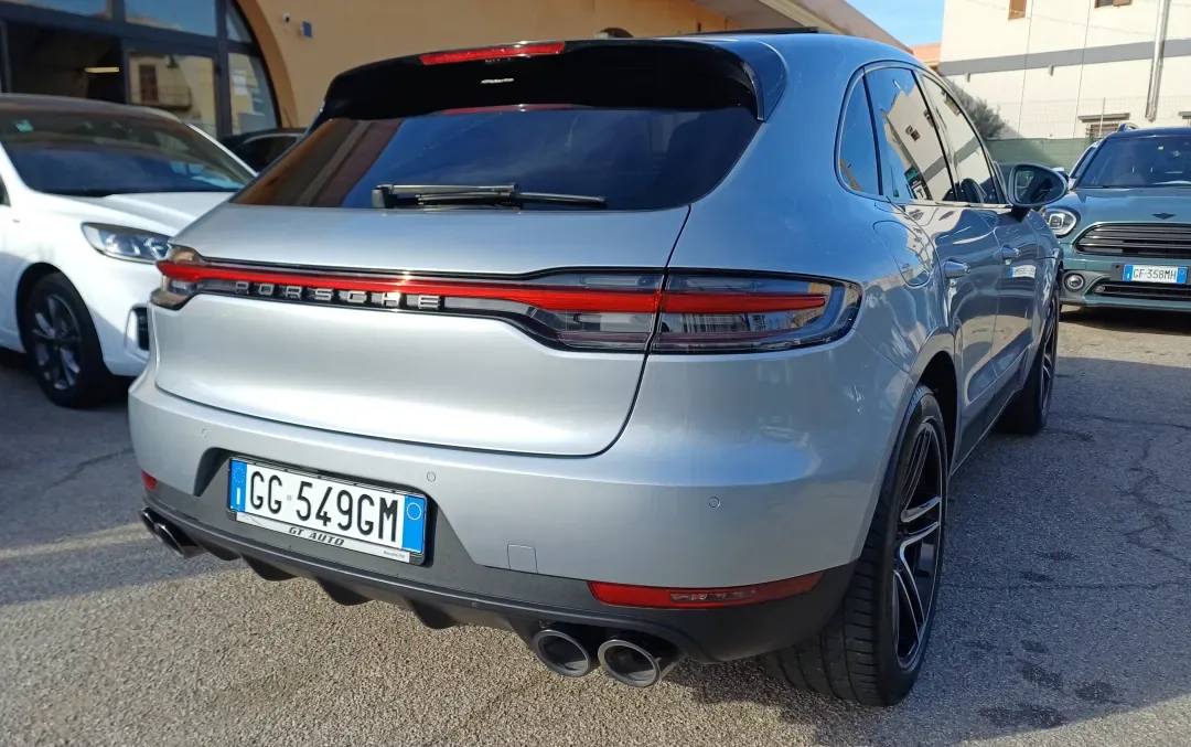 Porsche Macan (2021)